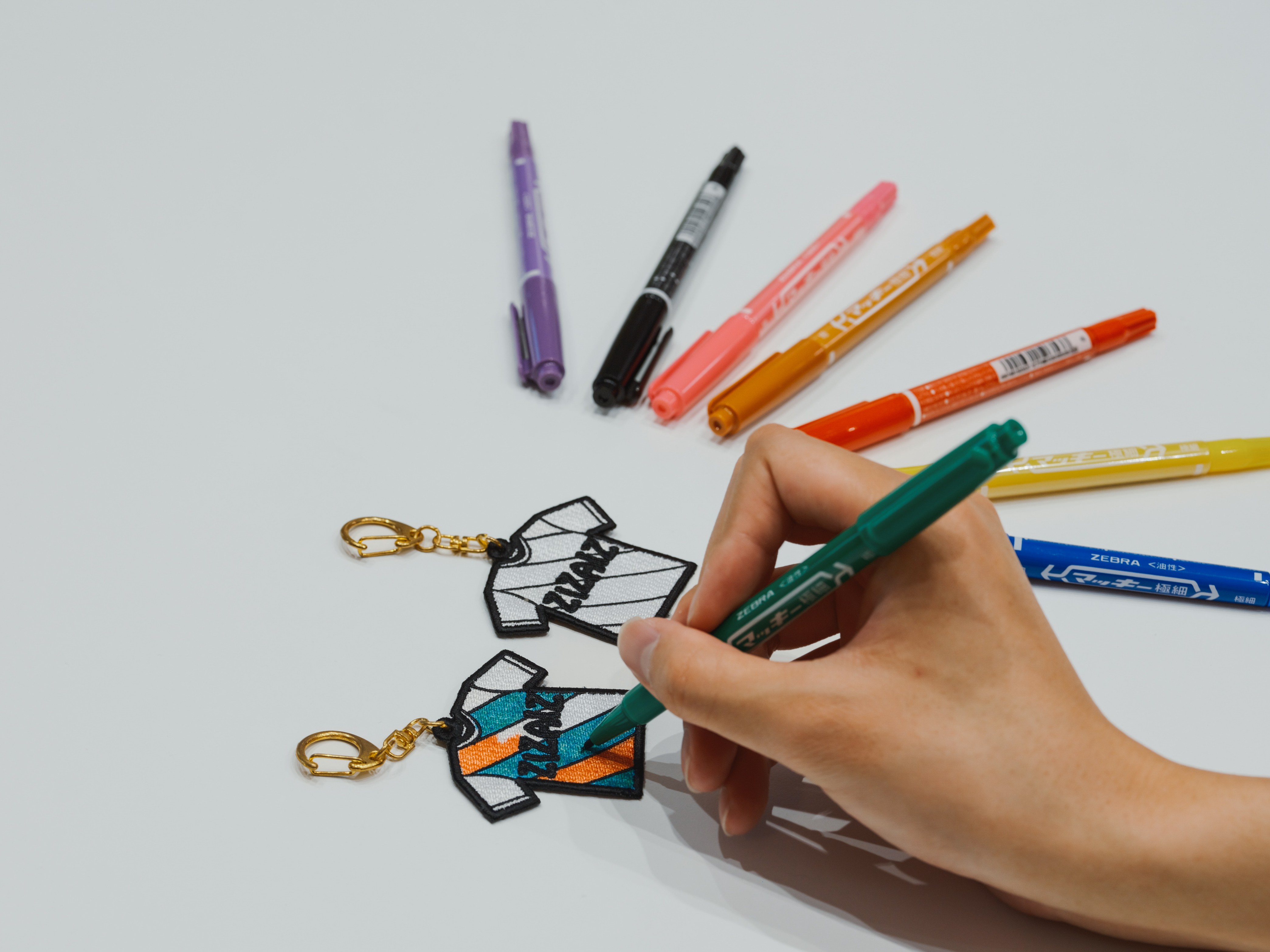 服飾資材 - 伊豆義株式会社