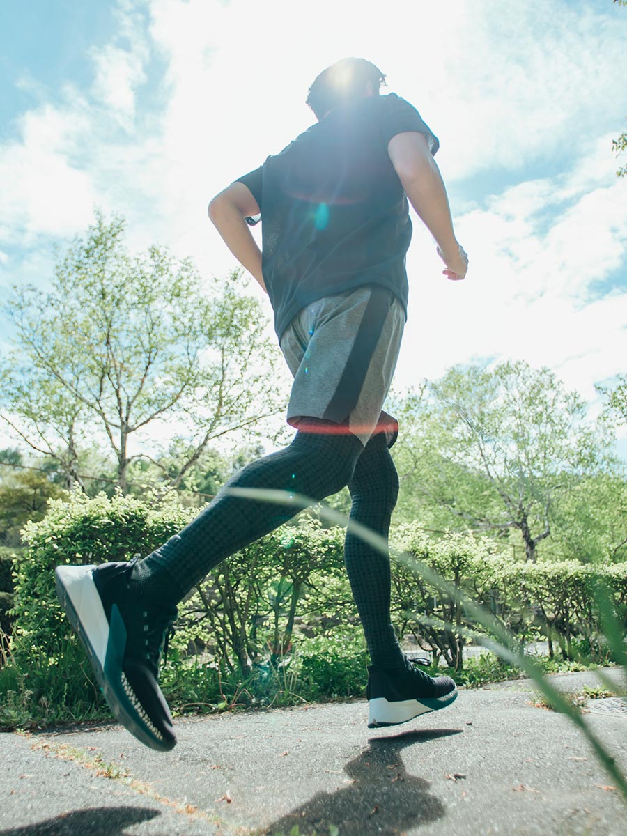 高気圧酸素ボックス - 株式会社彩家