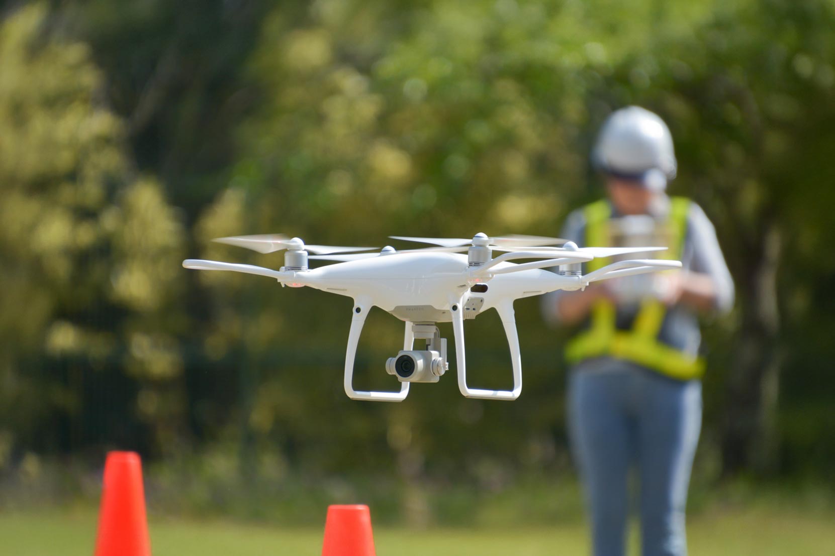 ドローンスクール - 株式会社Fly Next