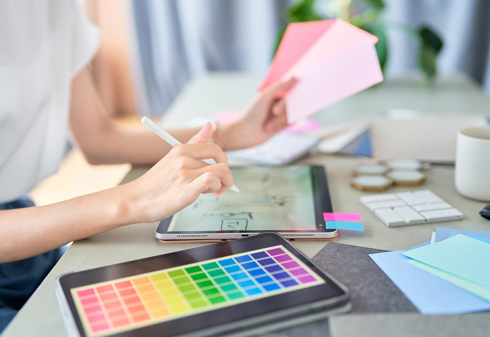 WEBサイト制作 - izRikko Design STUDIO