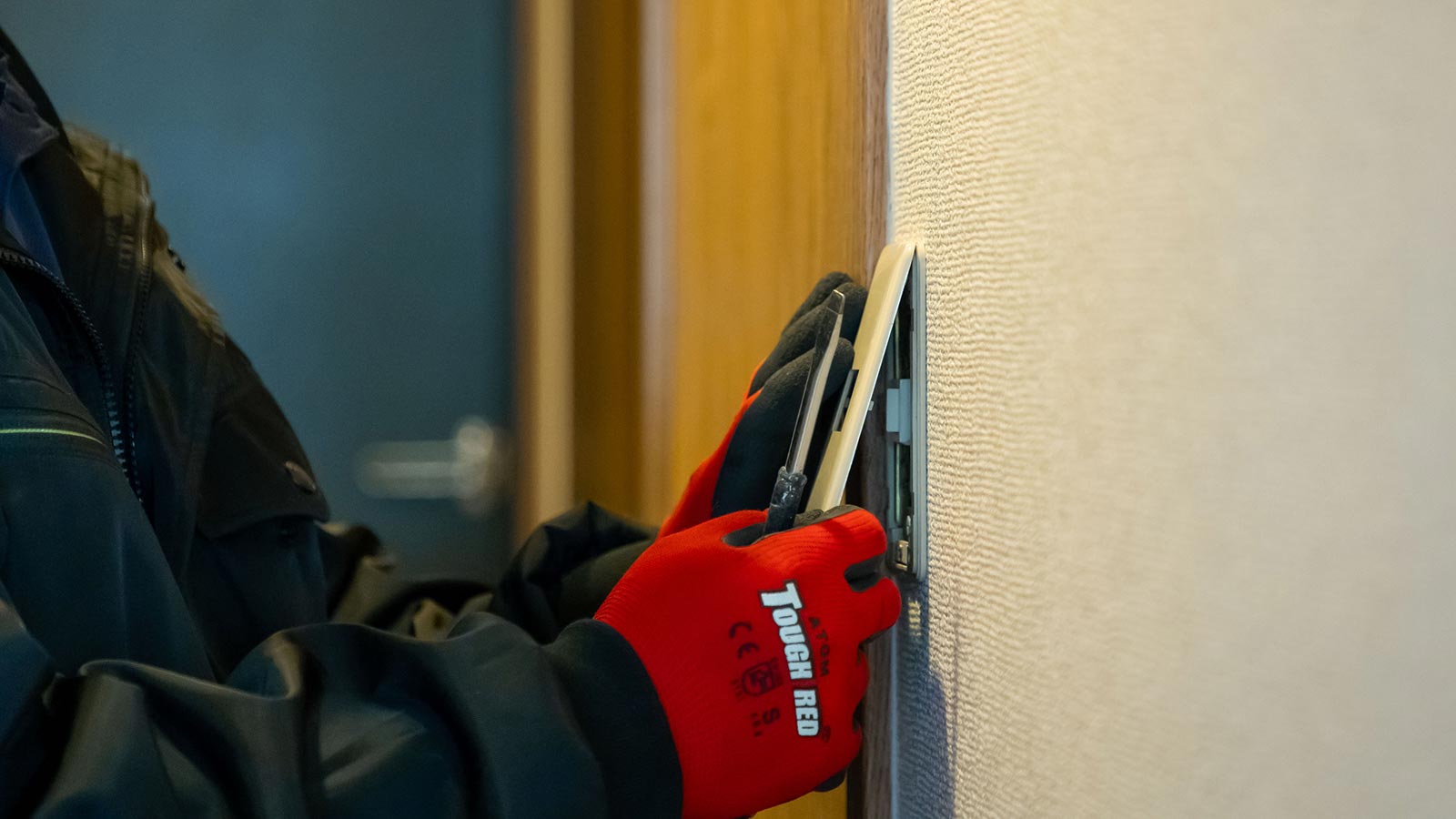 エアコン工事 - イズミヤ電気