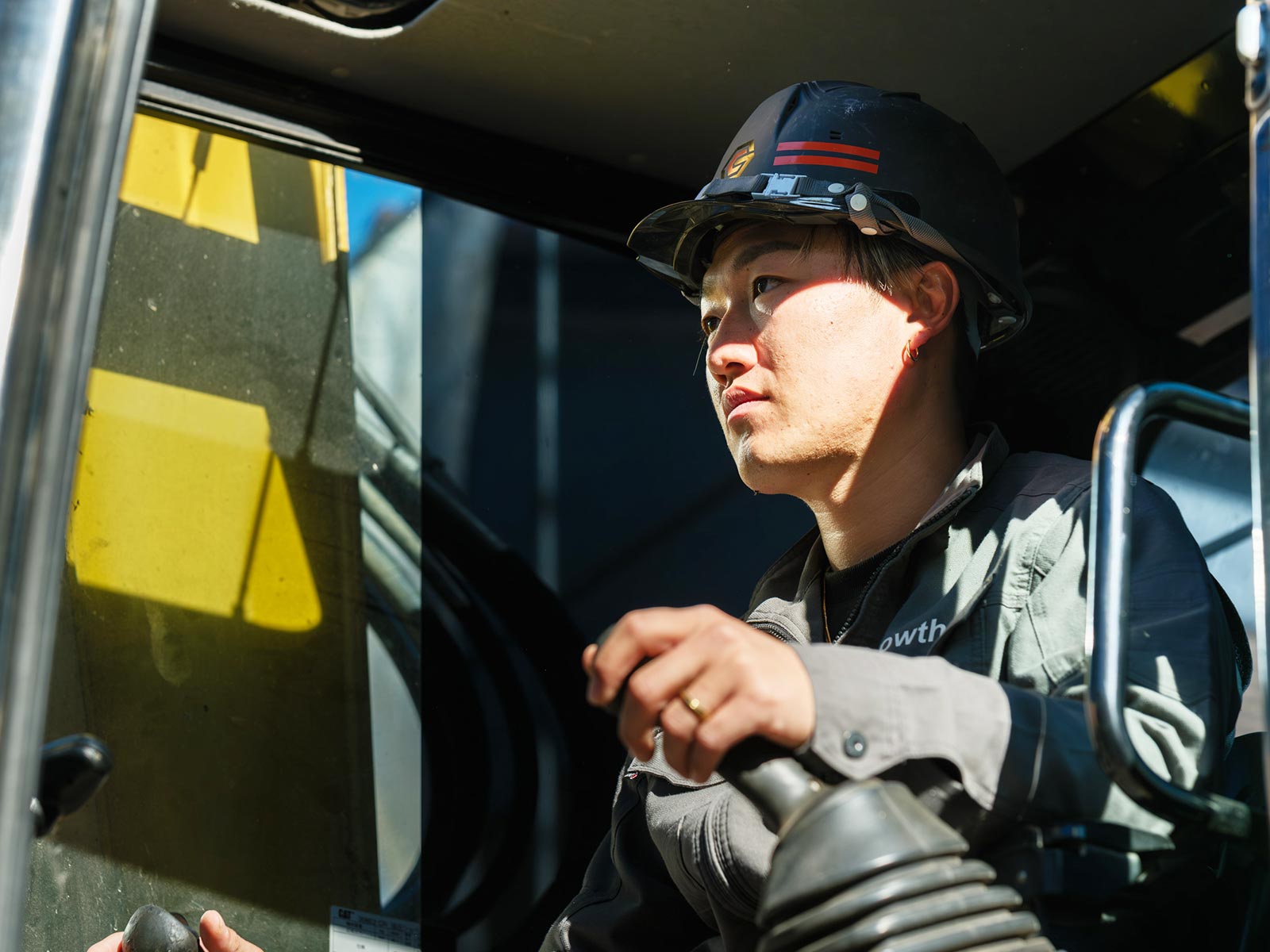 解体工事 - 株式会社グロースクリエイト