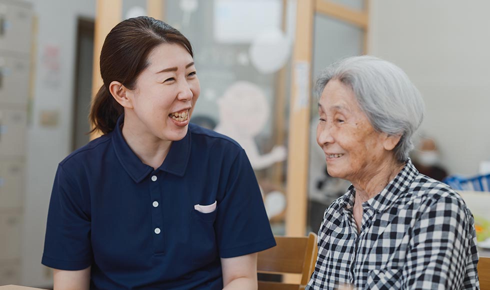 スタッフ紹介 - 株式会社ホームサポート