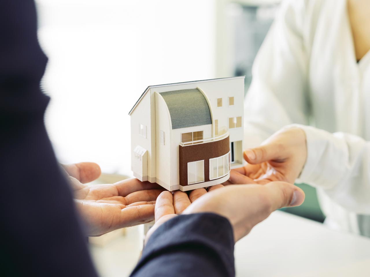 不動産買取サービス - 有限会社タカラハウジング