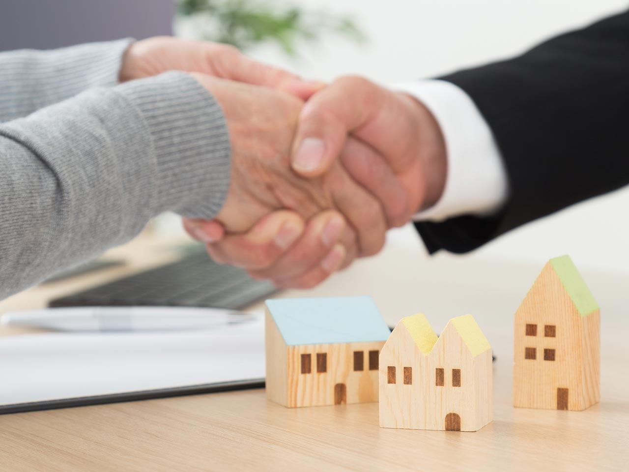 不動産買取サービス - 有限会社タカラハウジング