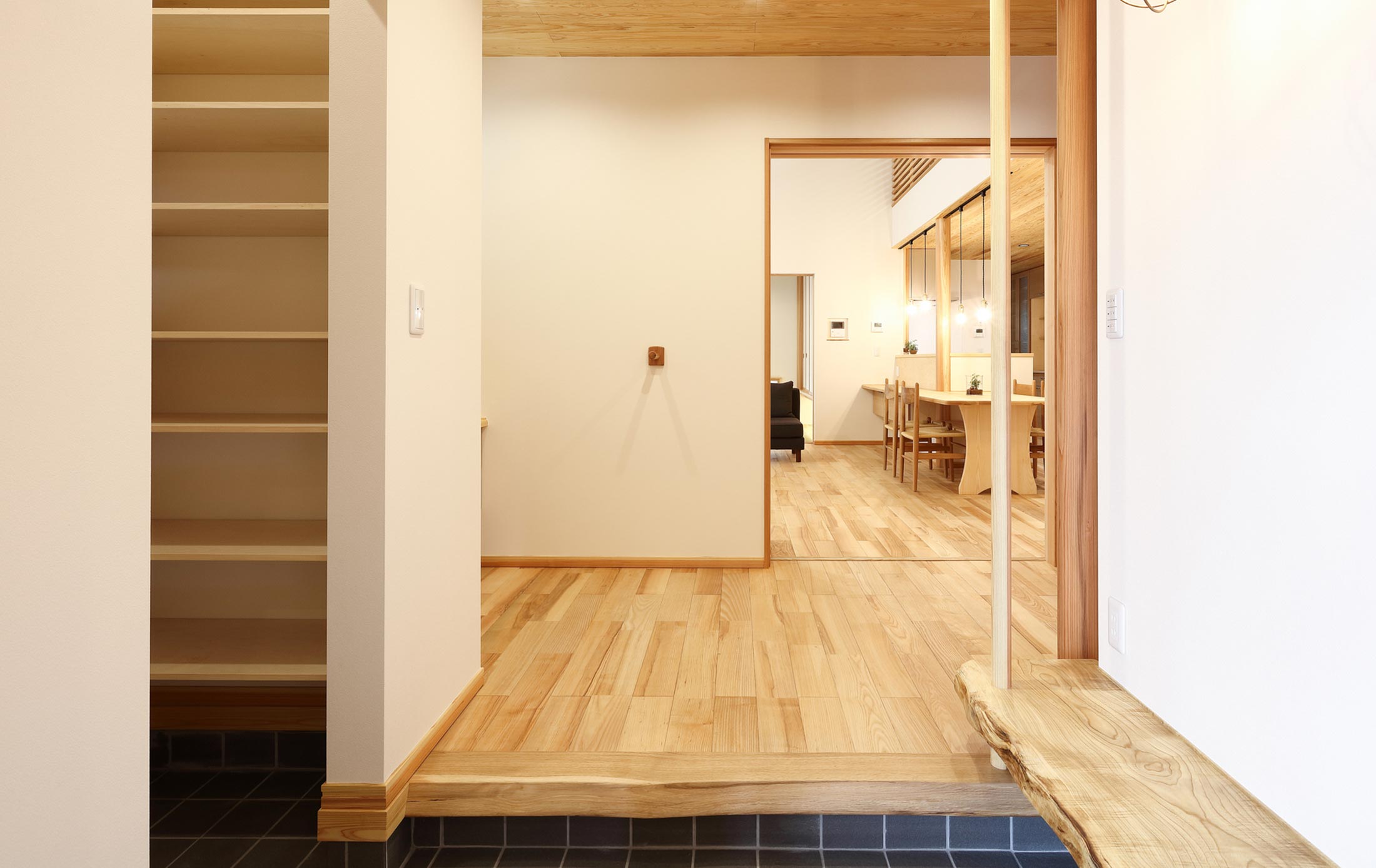 新築・リノベーション - 株式会社 ハウジングエイト