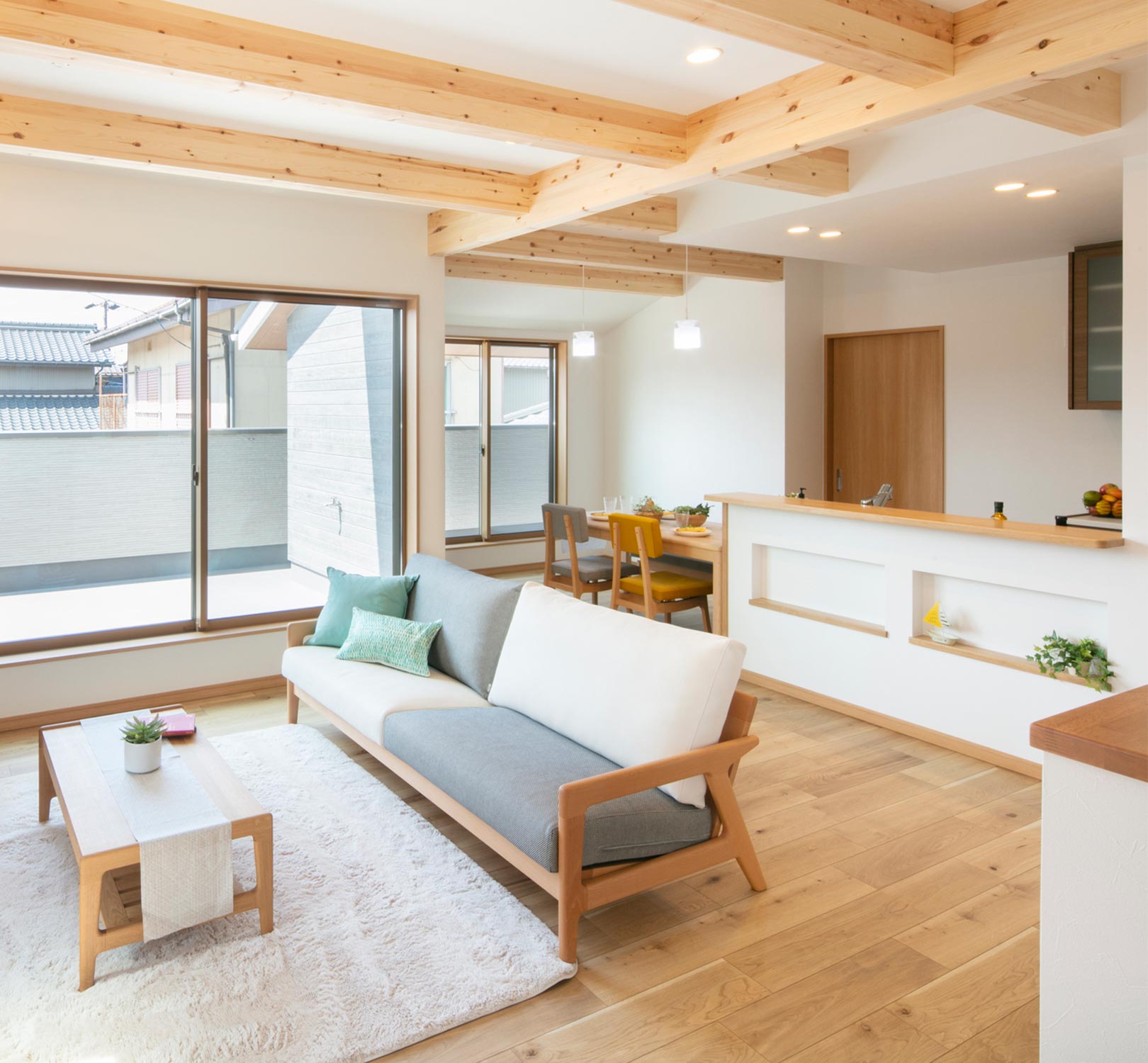 新築・リノベーション - 株式会社 ハウジングエイト