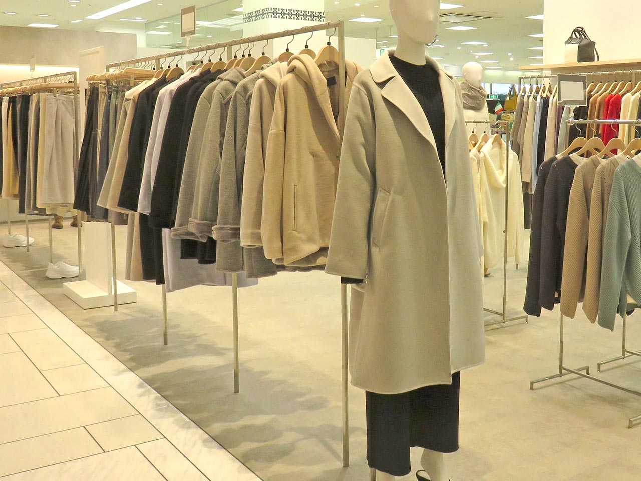 OEM・縫製の生産事業 - sanproductionstudio株式会社