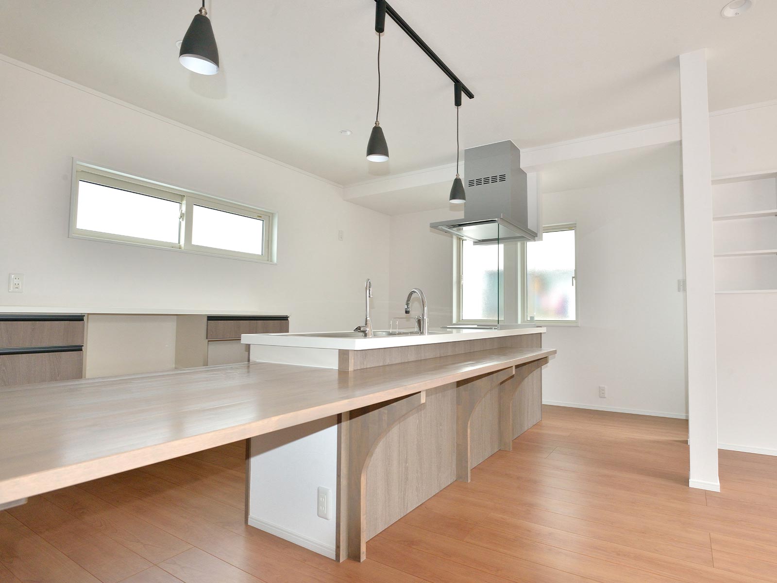 事業内容 - キュアテック株式会社