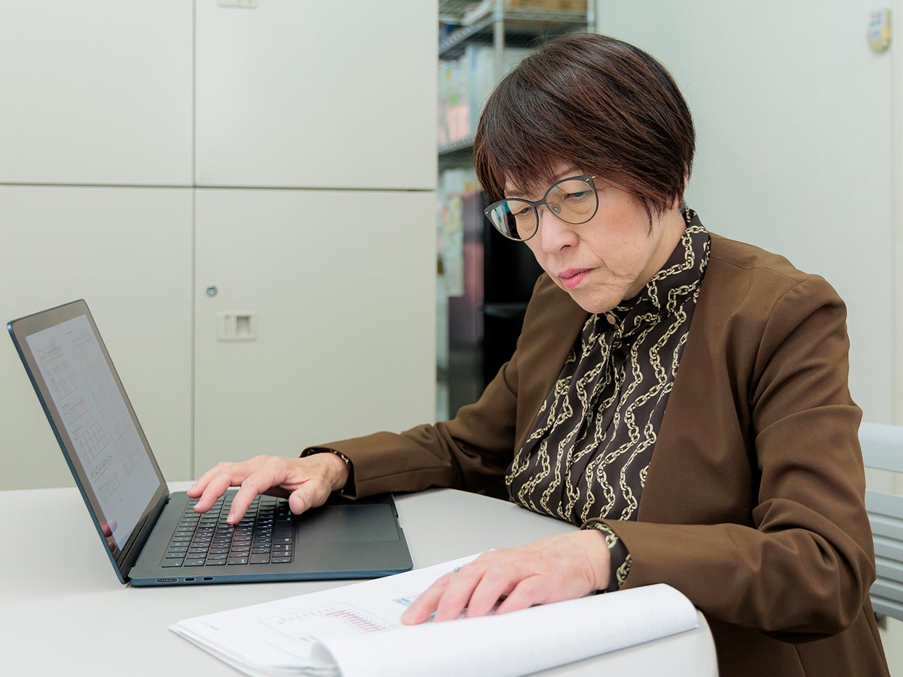 建設業専門コンサル - 株式会社アンバー・コンサルティング