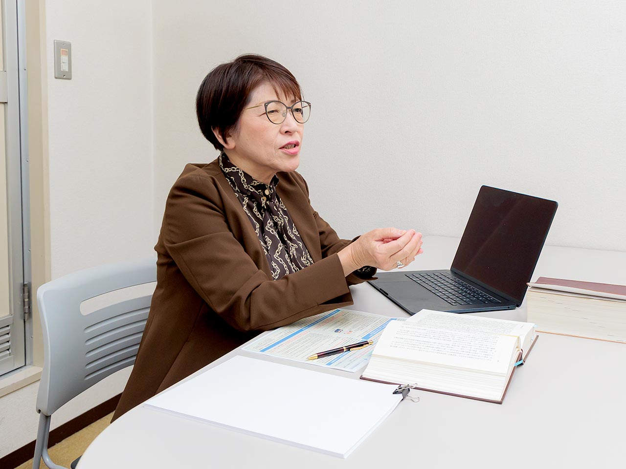 建設業専門コンサル - 株式会社アンバー・コンサルティング