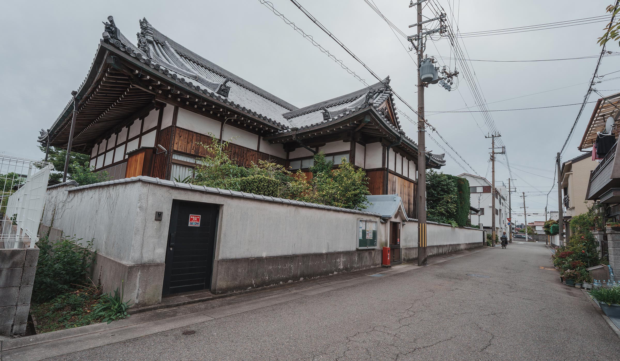境内・施設のご案内 - 龍谷寺