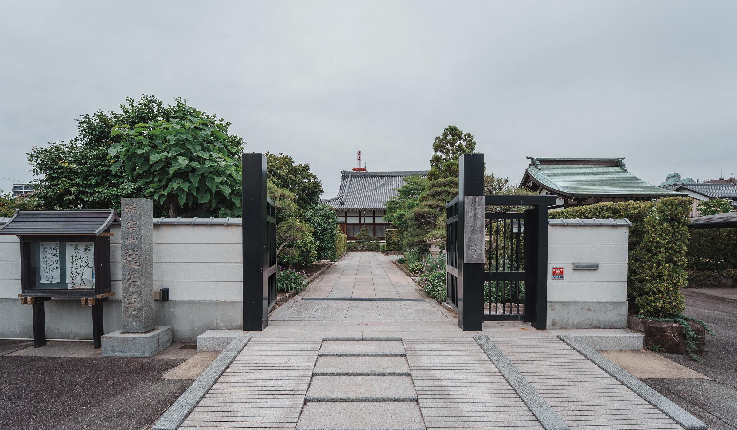境内・施設のご案内 - 龍谷寺