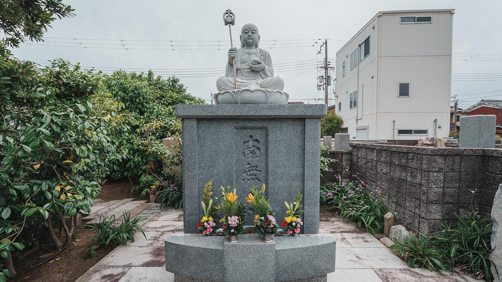 境内・施設のご案内 - 龍谷寺