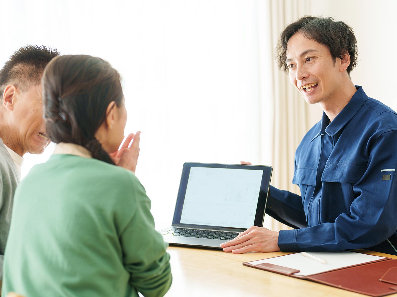 株式会社彩風 - 株式会社彩風