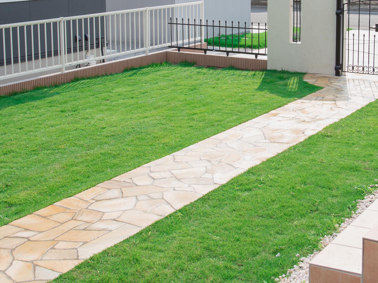 芝はり - 株式会社緑心園