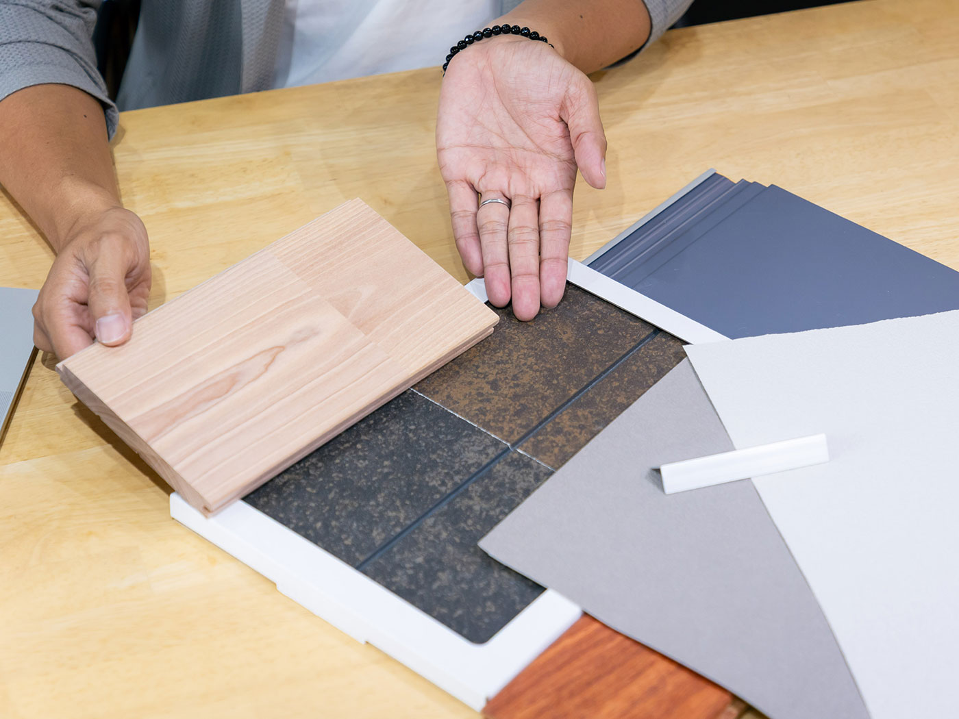 レガ株式会社 - レガ株式会社