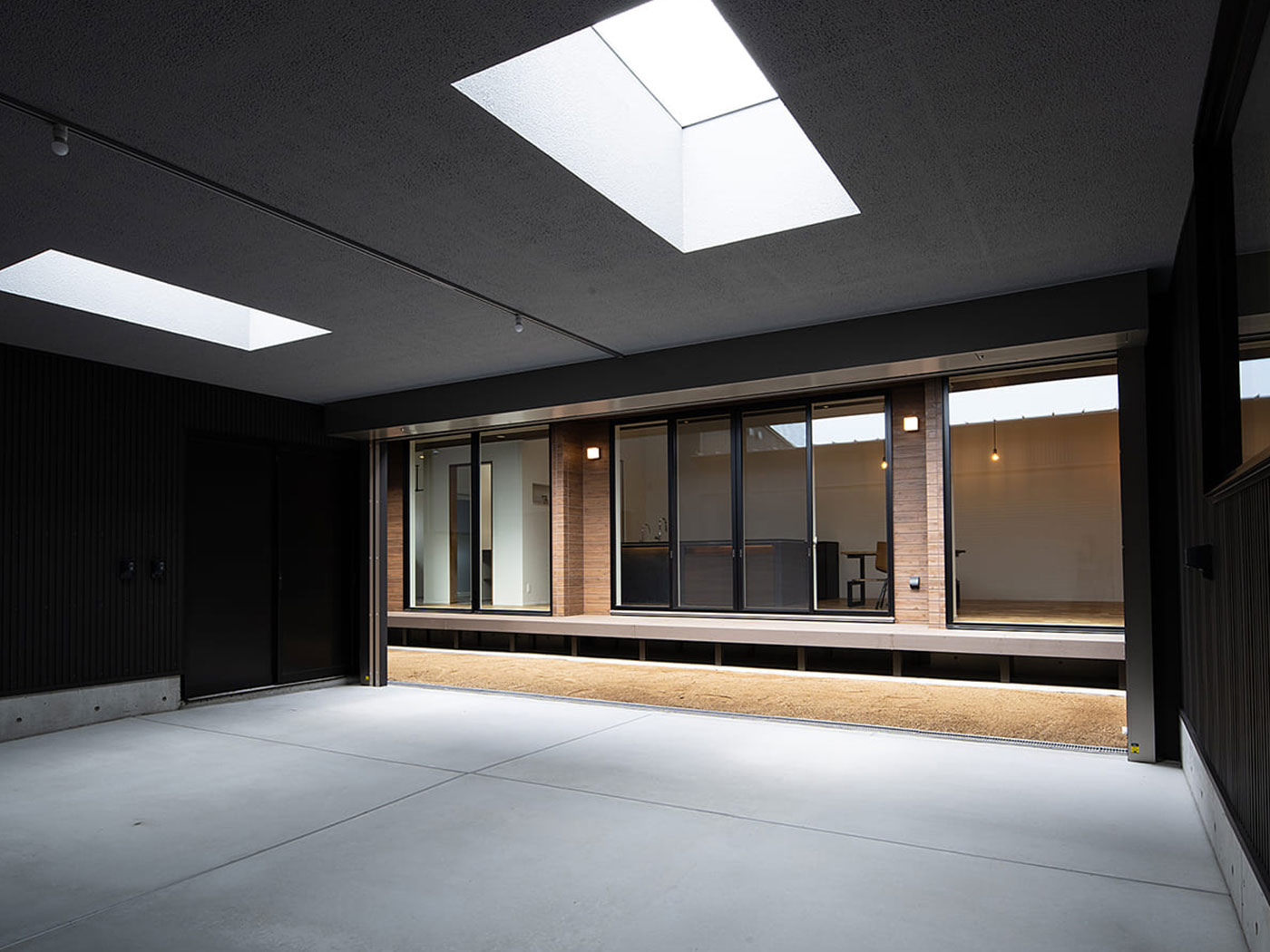 レガ株式会社 - レガ株式会社