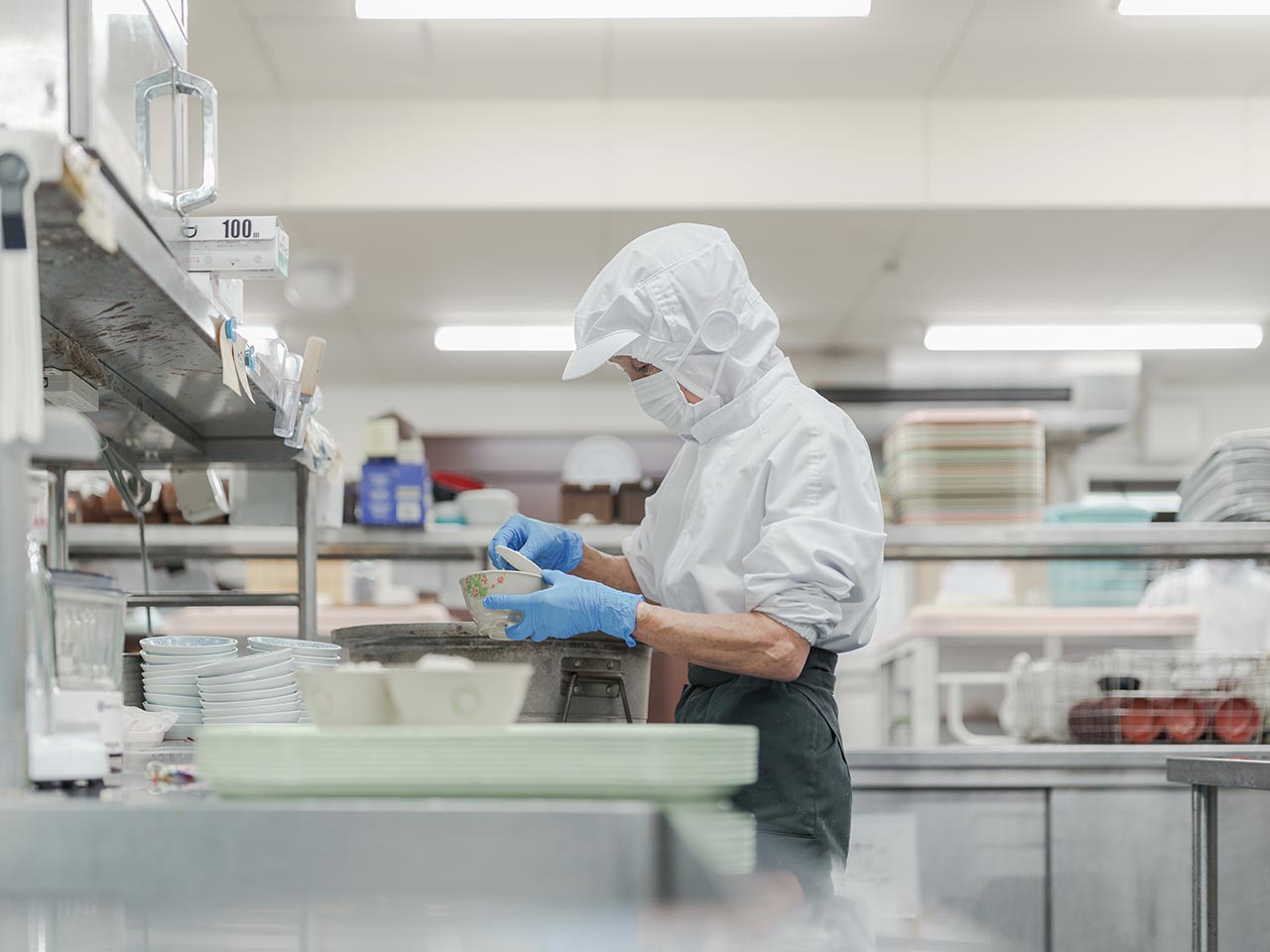 食材販売・委託調理 - 株式会社F&BT