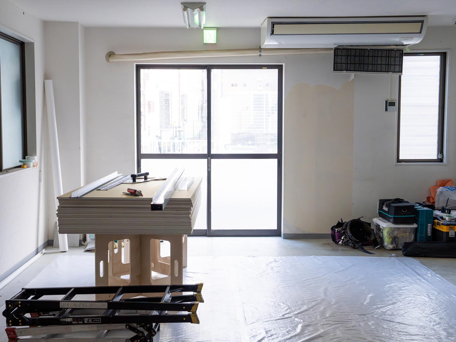 ボード貼り・下地 - 株式会社 弘林健装