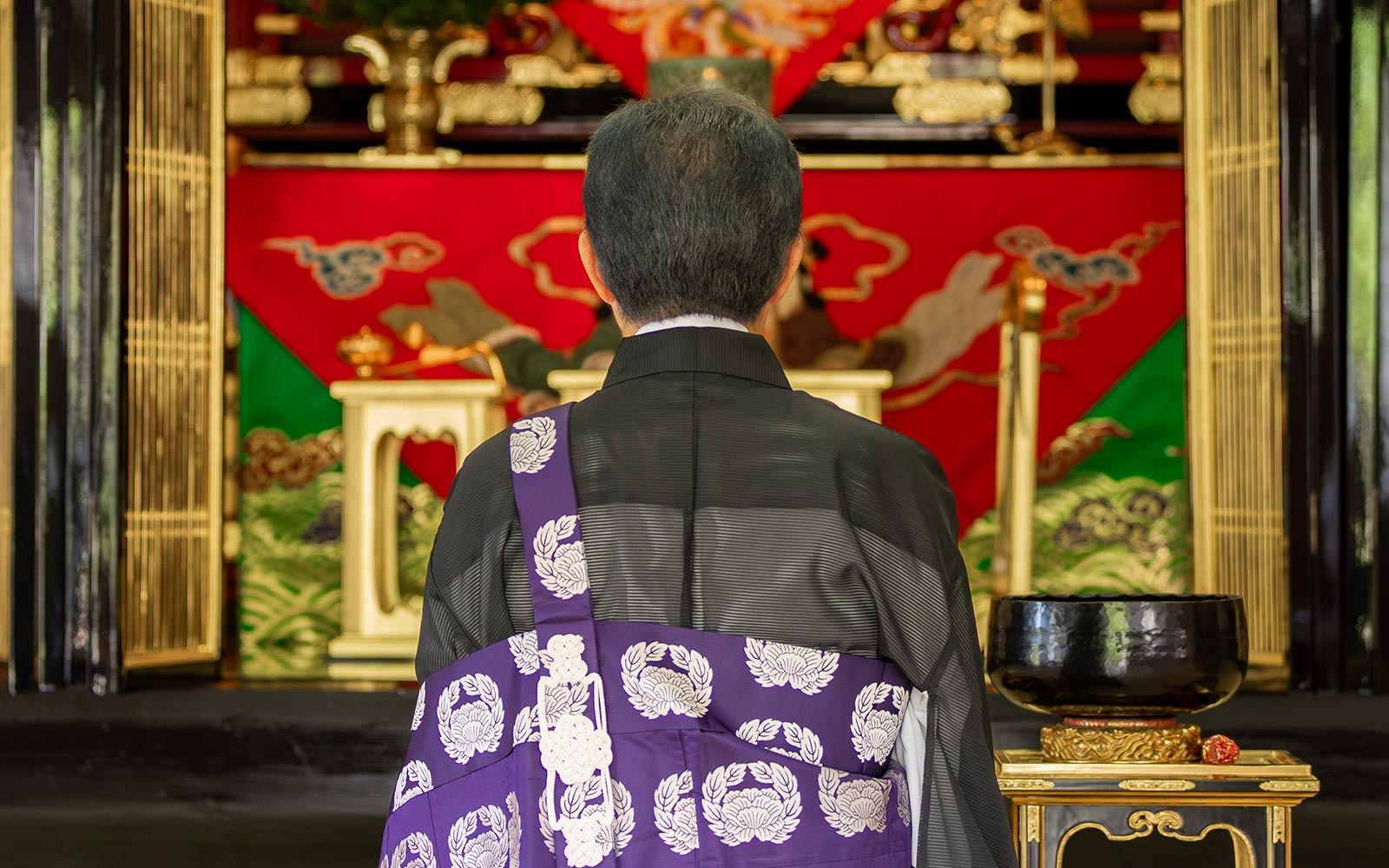 季節と教えを結びつける - 専徳寺