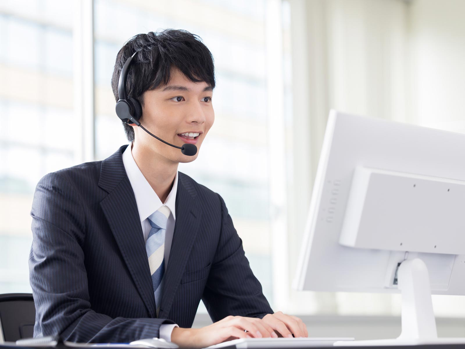 不動産電子入札システム - 株式会社　ロイヤーズ