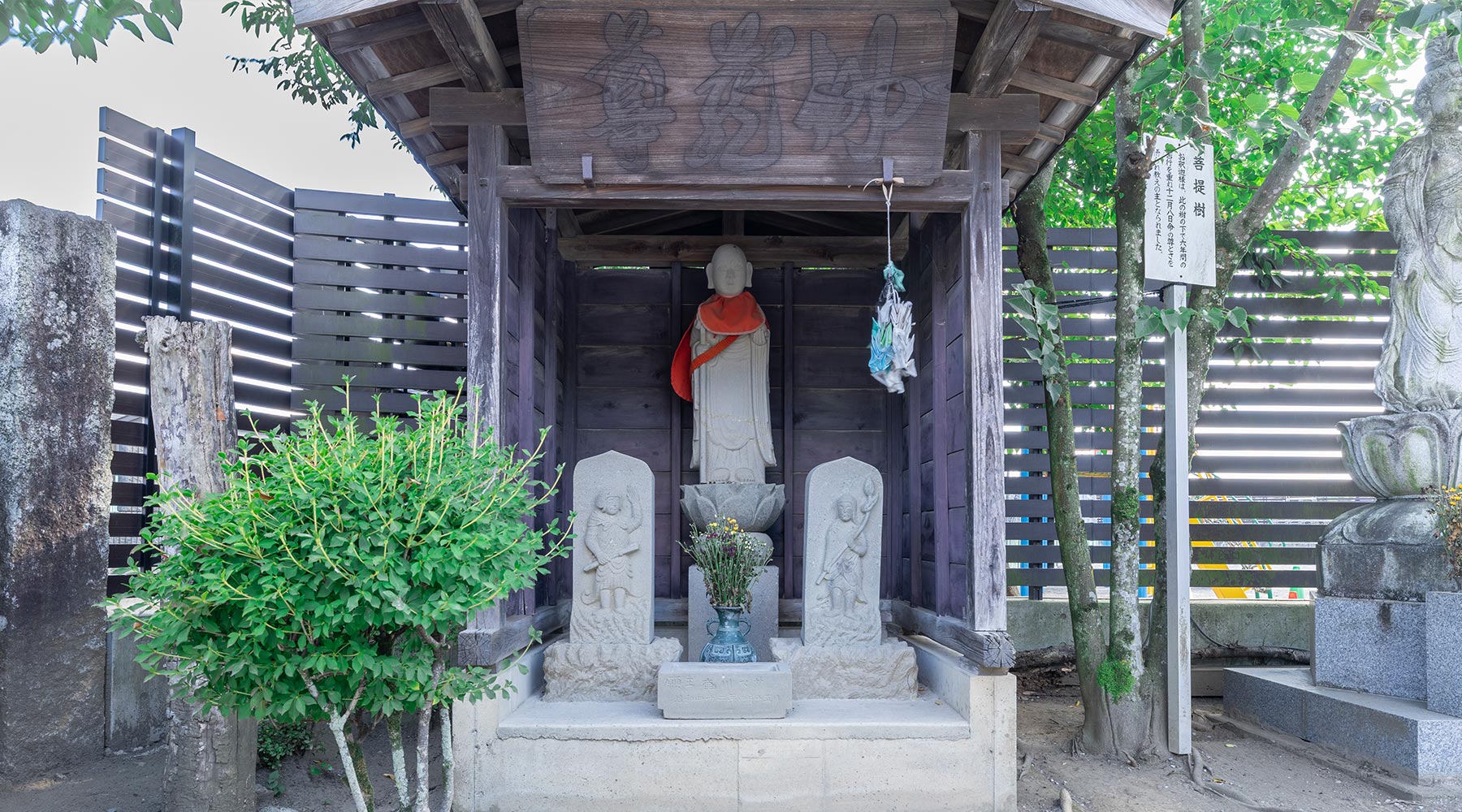 境内案内 - 西光寺