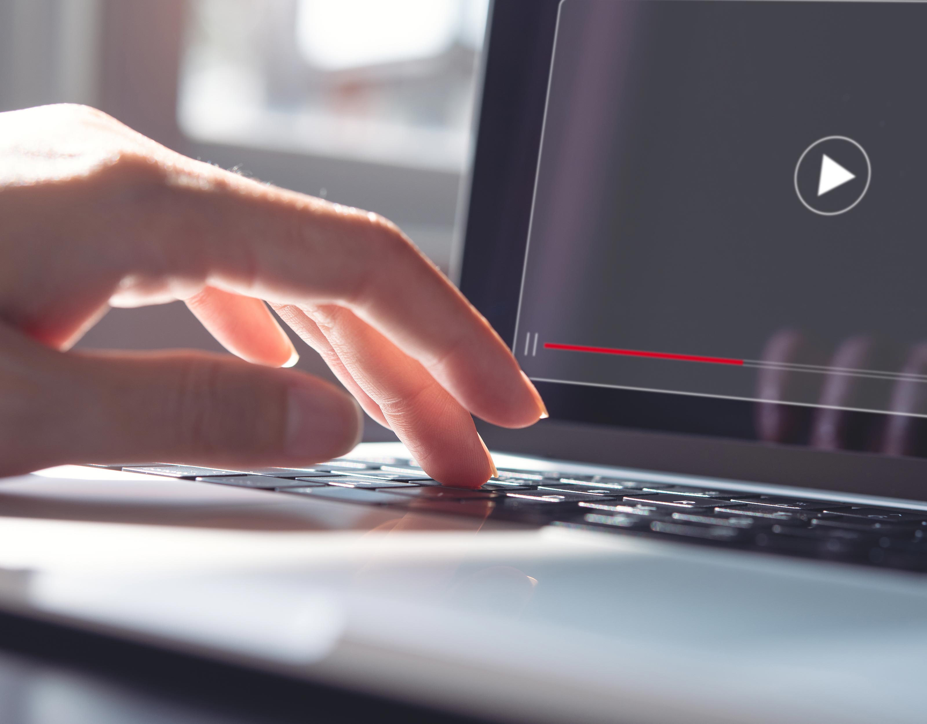 TOP - 有限会社　俊栄