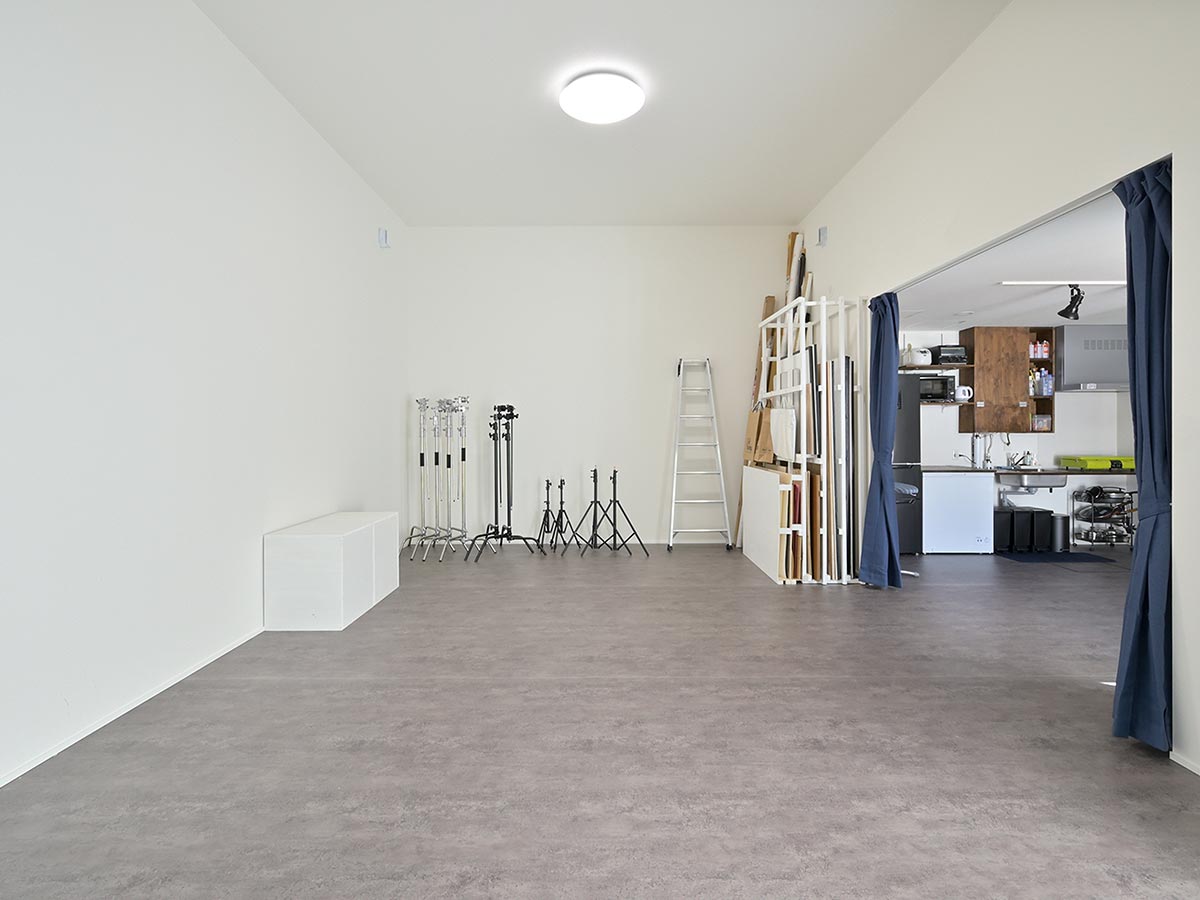 実績・料金 - カメレオン