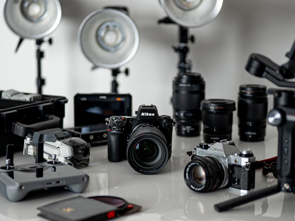 実績・料金 - カメレオン