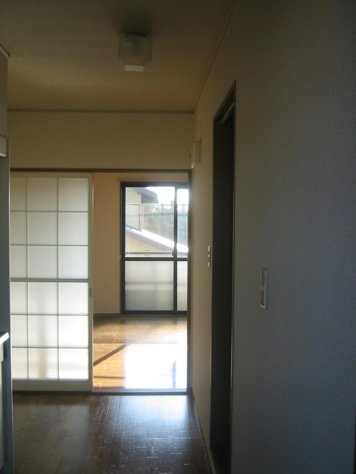 ハウスクリーニング - KOF