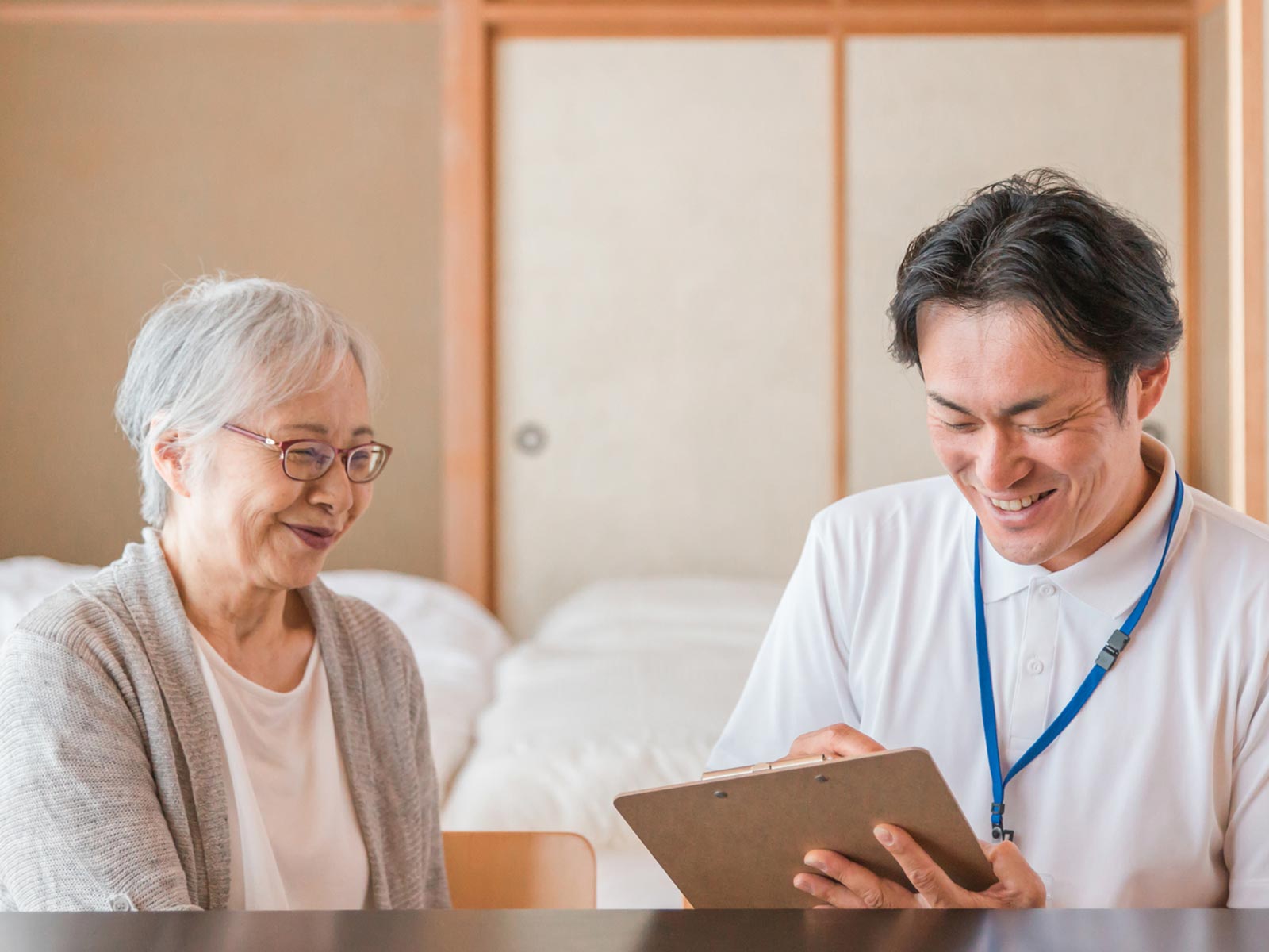 ハウスクリーニング - KOF