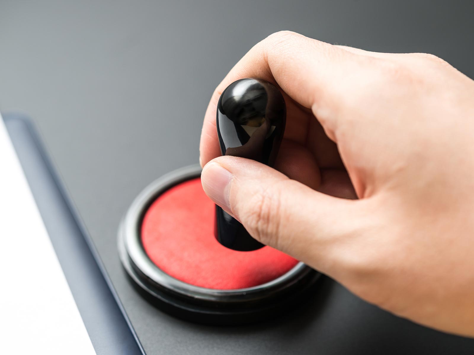 ハウスクリーニング - KOF