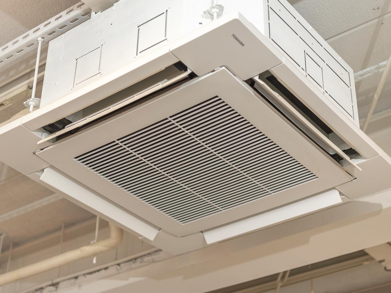 エアコン・電気工事 - 奥村電気空調株式会社