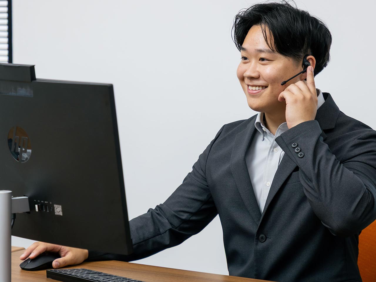 行政書士業務の許認可申請 - 行政書士法人SUN