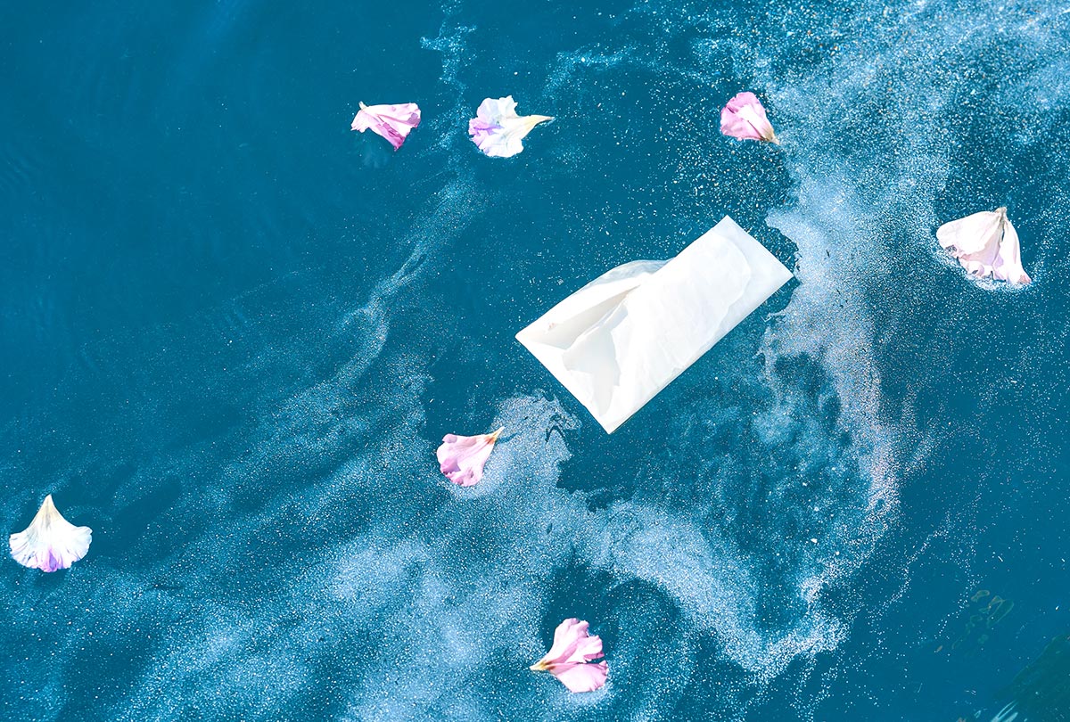 海洋散骨 - 海丸