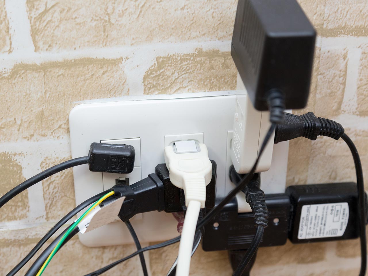 電気設備工事サービス - 株式会社Bright