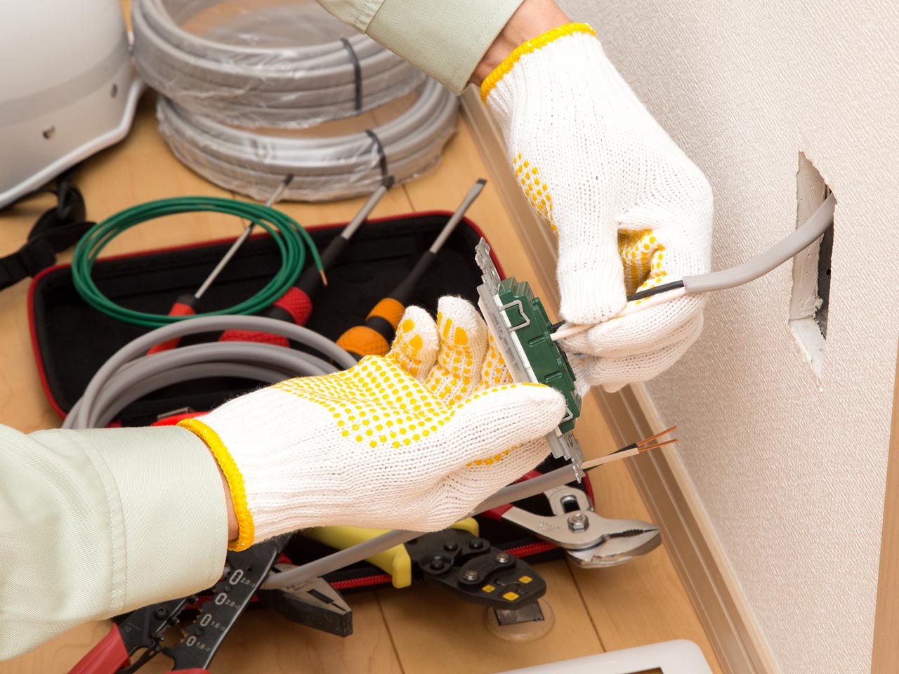 事業内容 - 株式会社Bright