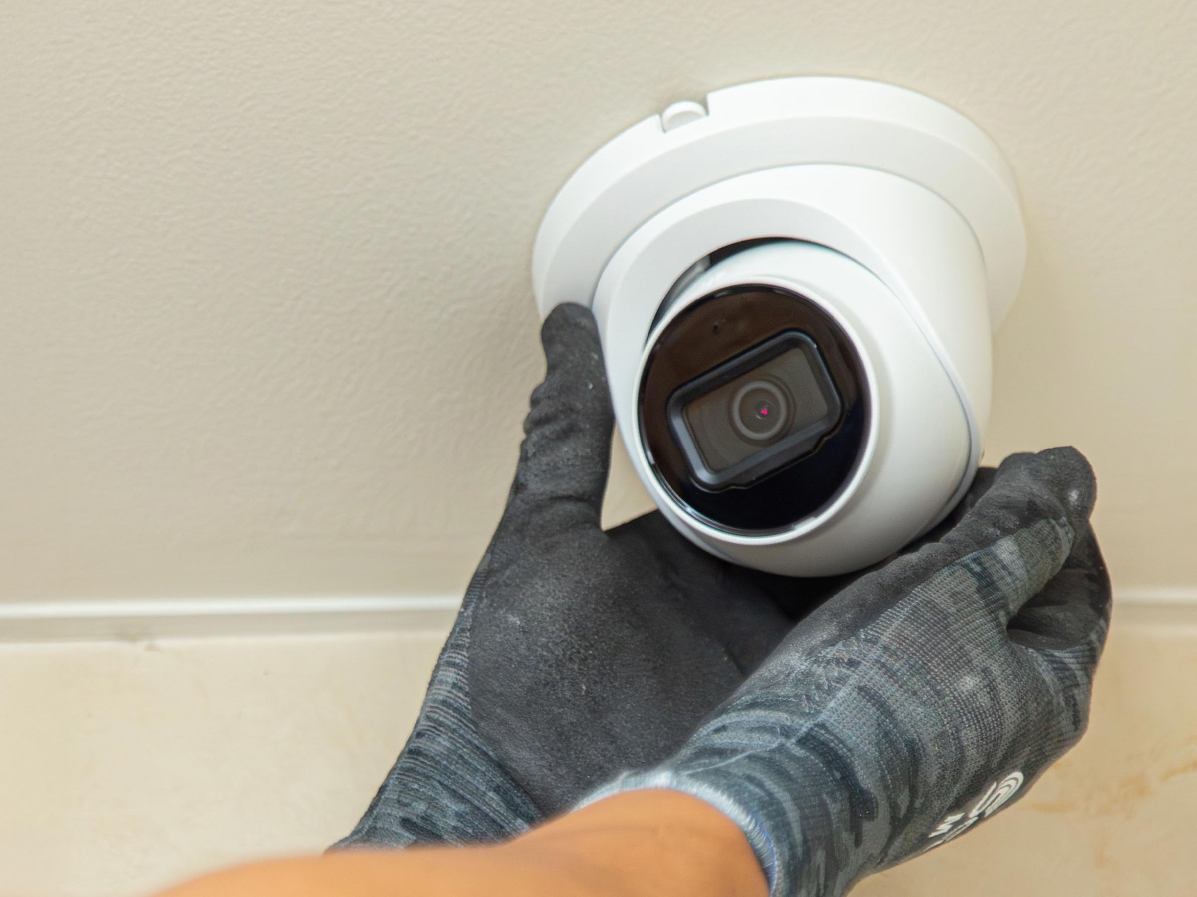 防犯カメラの設置 - 株式会社アグラス