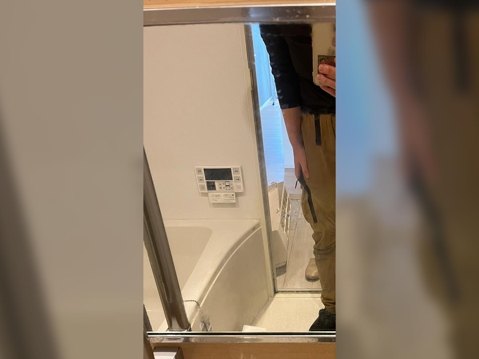 TOP - 合同会社ワイアイブルーム