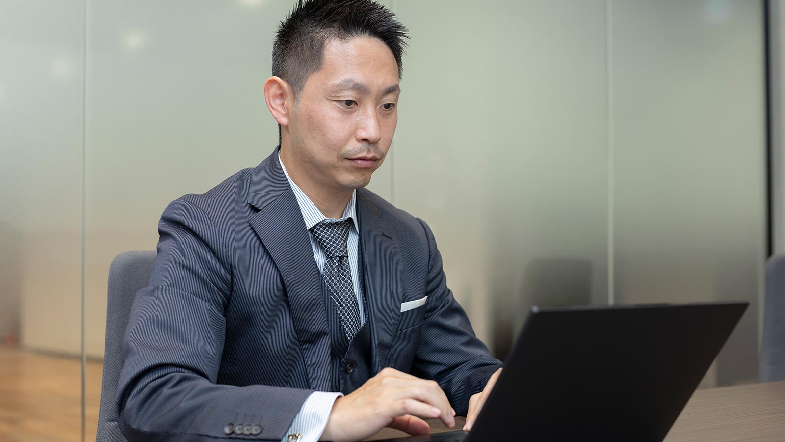 求人広告業 採用代行 - 株式会社GRAEM