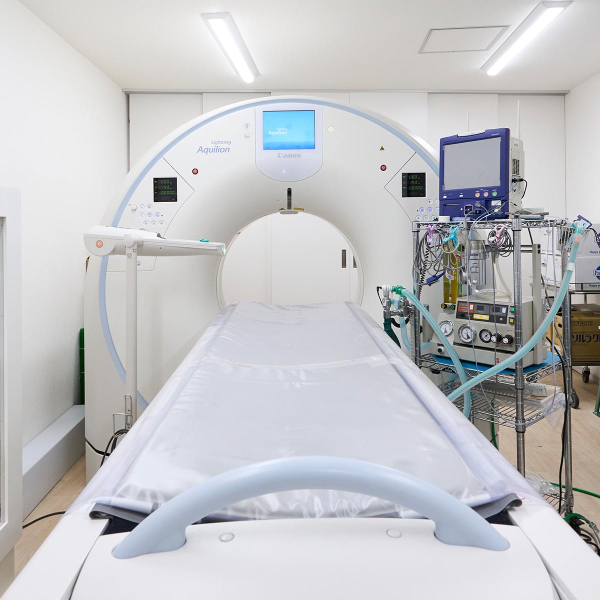 専門性と先進設備 - 株式会社 クラウン動物病院