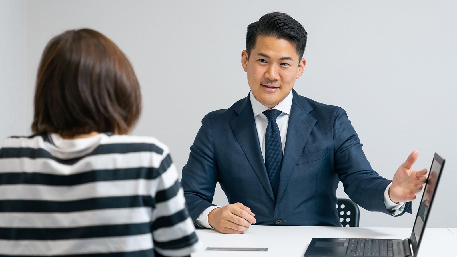 不動産売買仲介 - 株式会社リアライズ