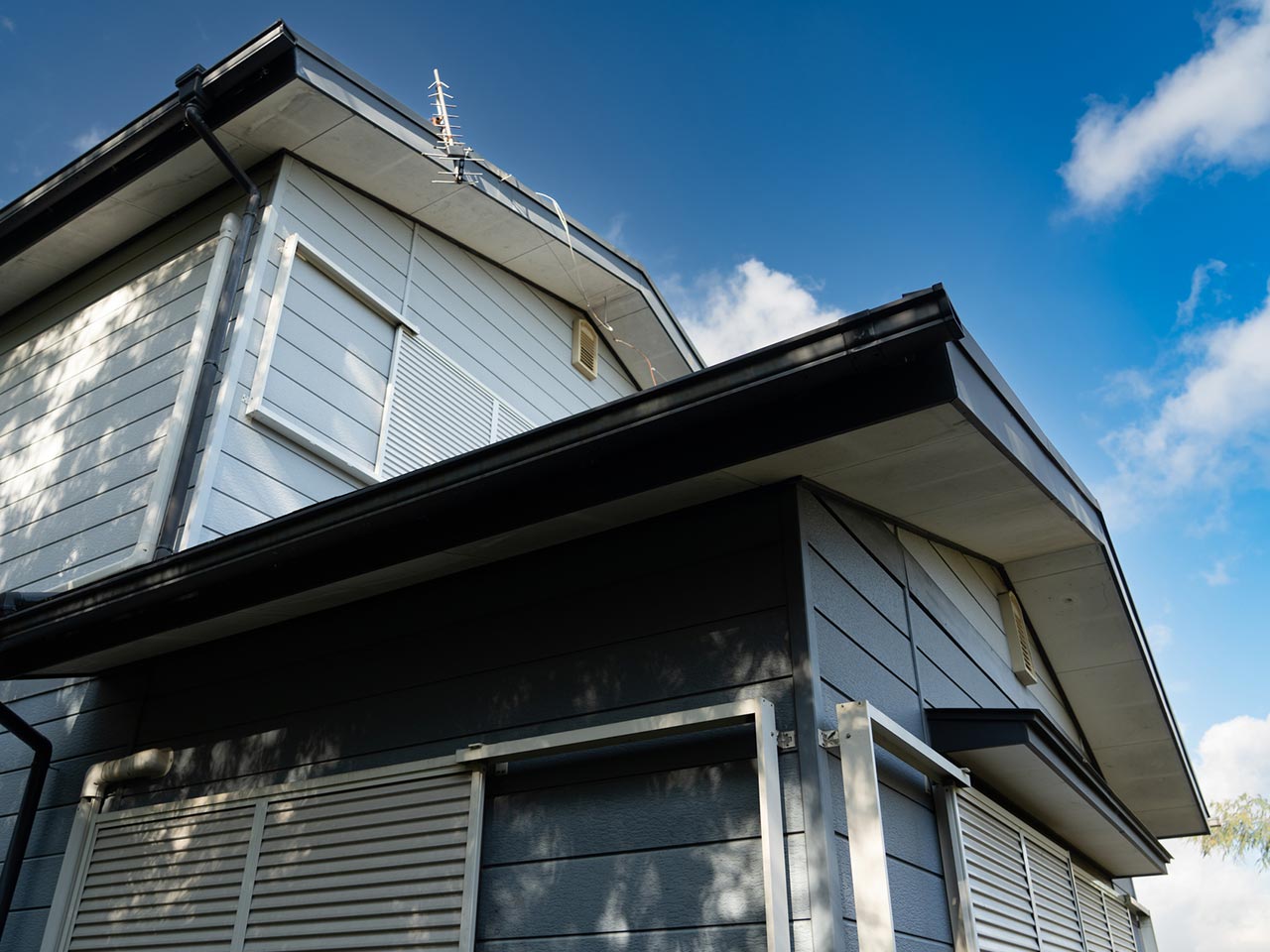 事業内容 - 万代管理センター合同会社