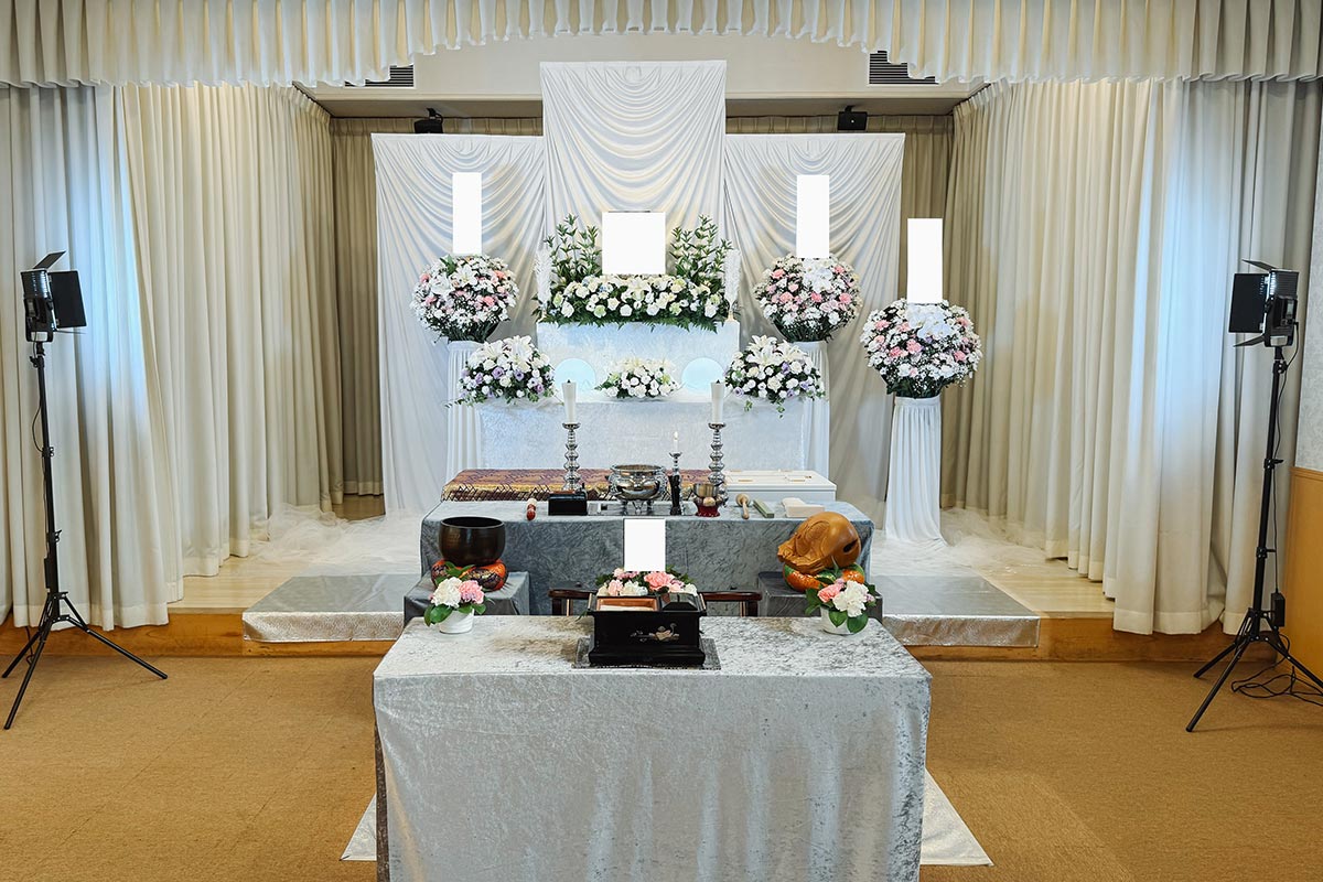 家族に寄り添う葬儀 - 東京フューネラル