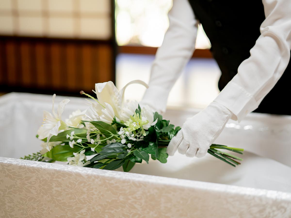 家族に寄り添う葬儀 - 東京フューネラル