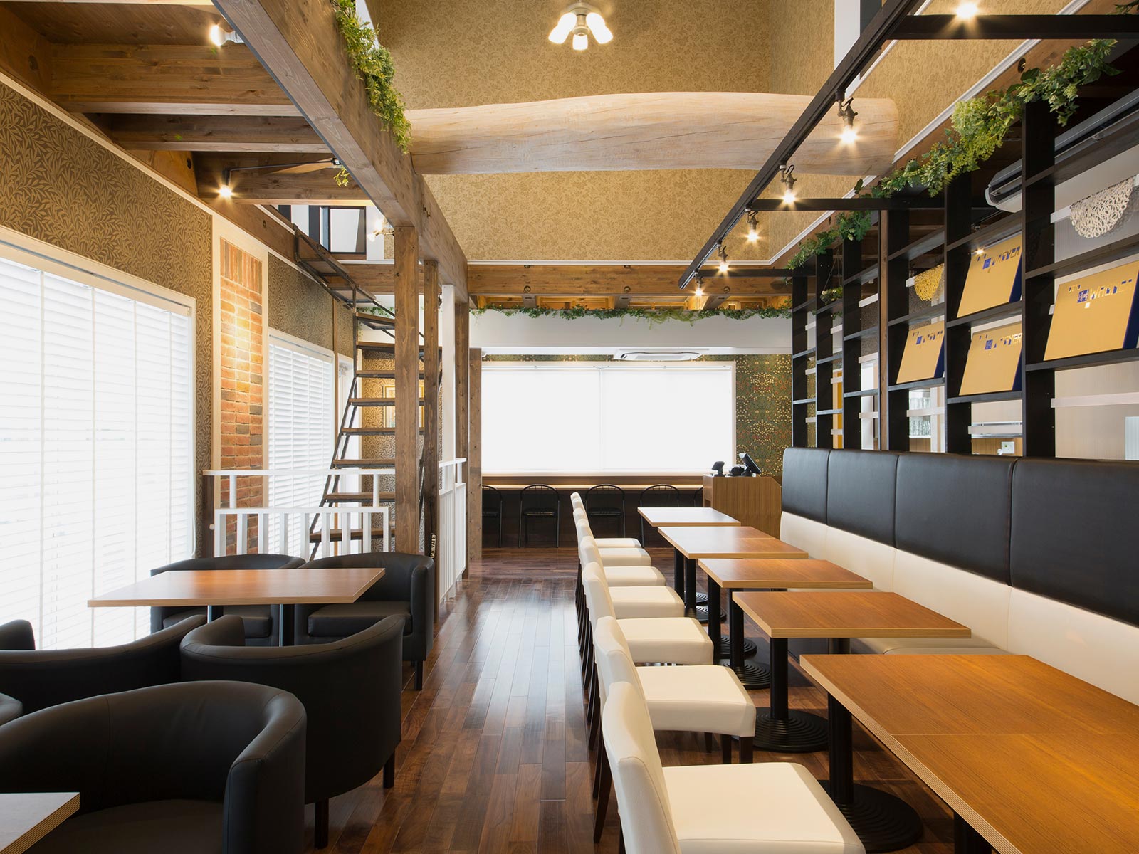 屋根工事 - シルバーテック