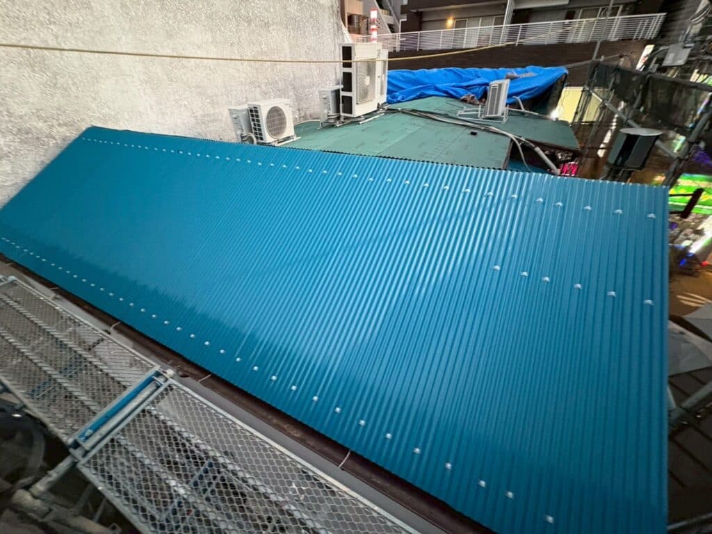 屋根工事 - シルバーテック