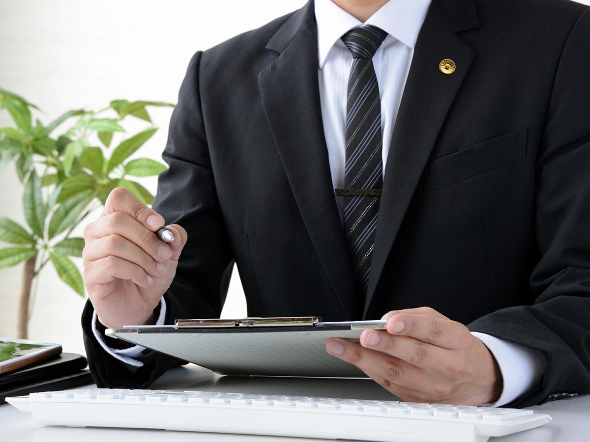 財務コンサルタント - 赤堀 光