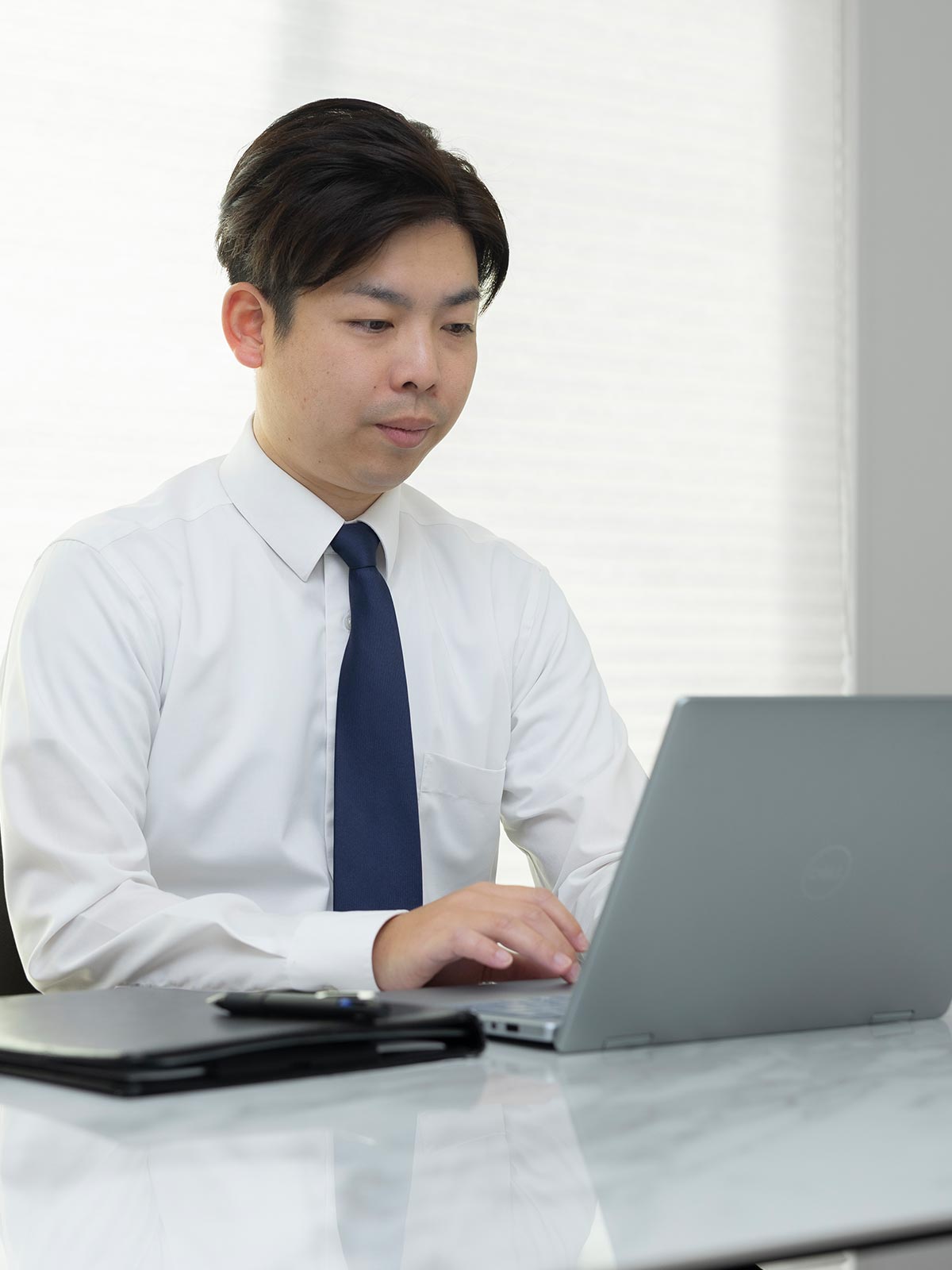 財務コンサルタント - 赤堀 光